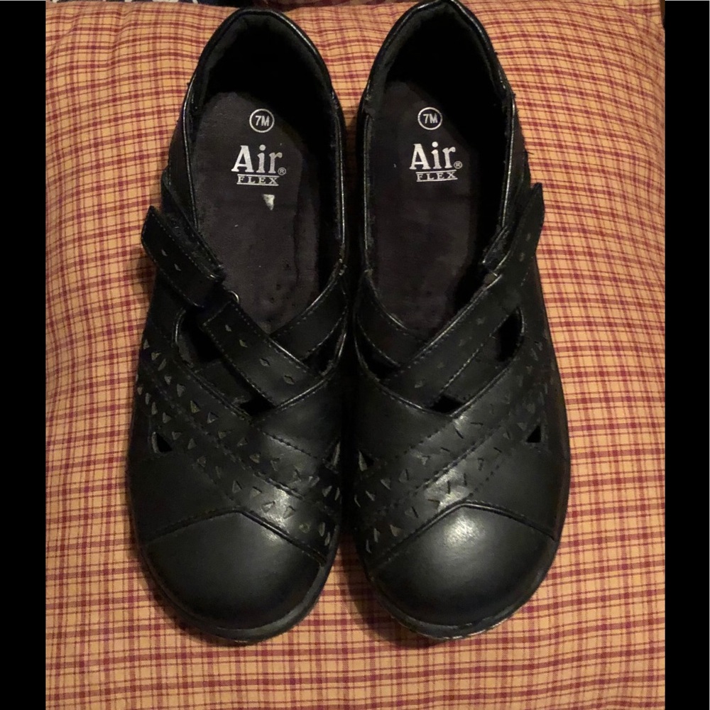 Women’s shoes